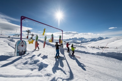 Centrale agence La Toussuire les Sybelles ski en famille