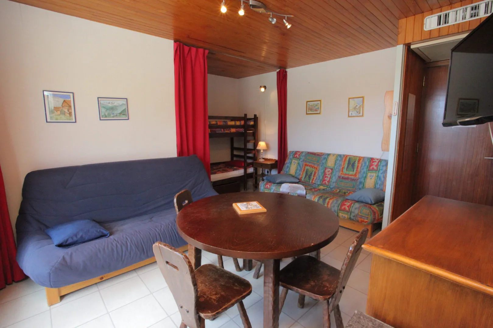OUIL_138 / Studio / La Toussuire / 0
