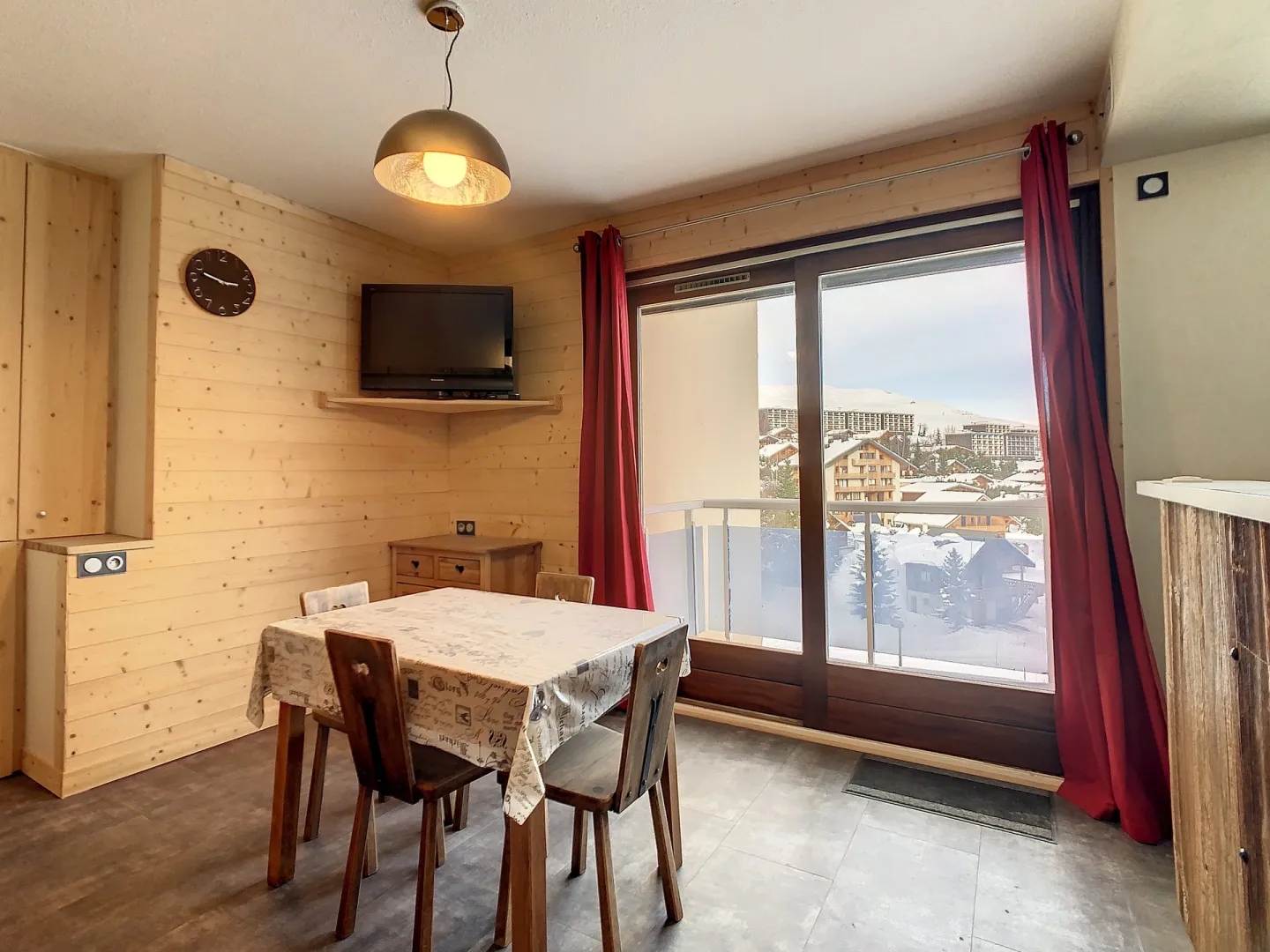 CHA-2-148 / Studio / La Toussuire / 0