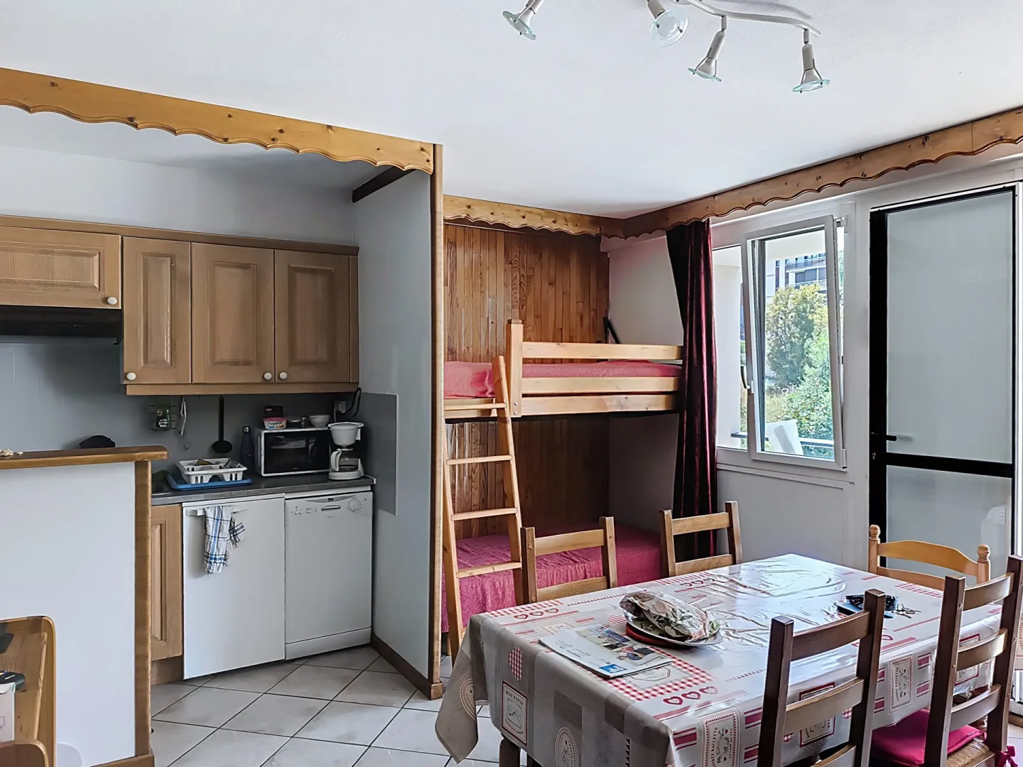 A3_287 / Studio cabine / La Toussuire / 0