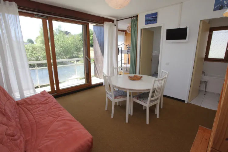 BEL148 / Studio / 5 personnes