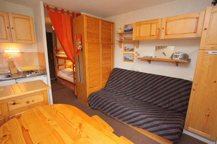 PSC103 / Studio / 3 personnes